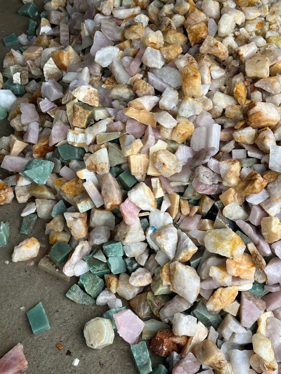 Đá Thạch Anh Trong Nghi Thức Sang Cát – Linh Vật Tịnh Hóa Tâm Linh